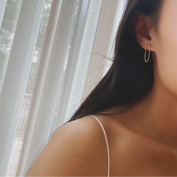 Slim Oval Earrings - Picture 3 of 5